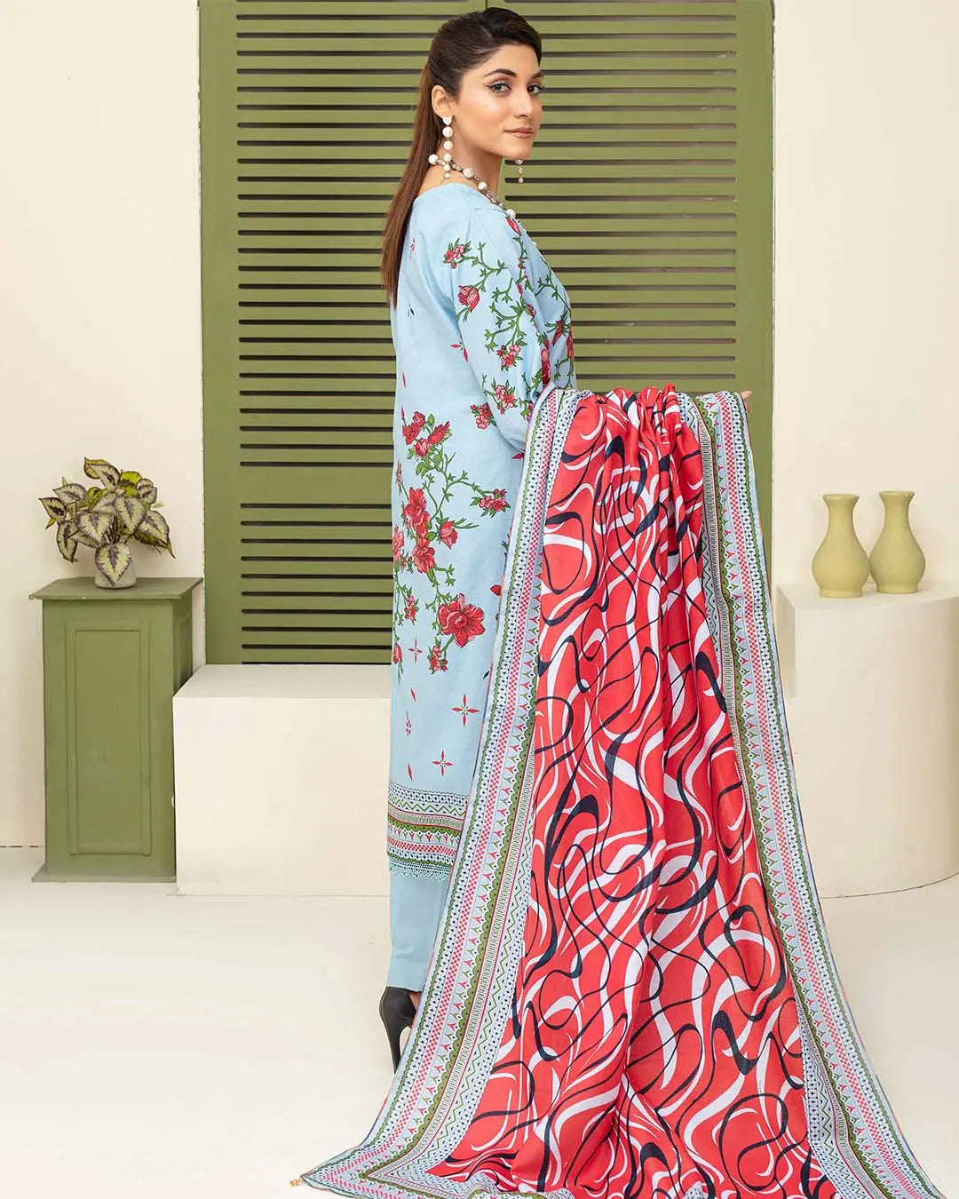 Samifa Presents Dua by Fiza Noor Branded 3 Pc Unstitched Printed Khaddar – Powder Sky Blue