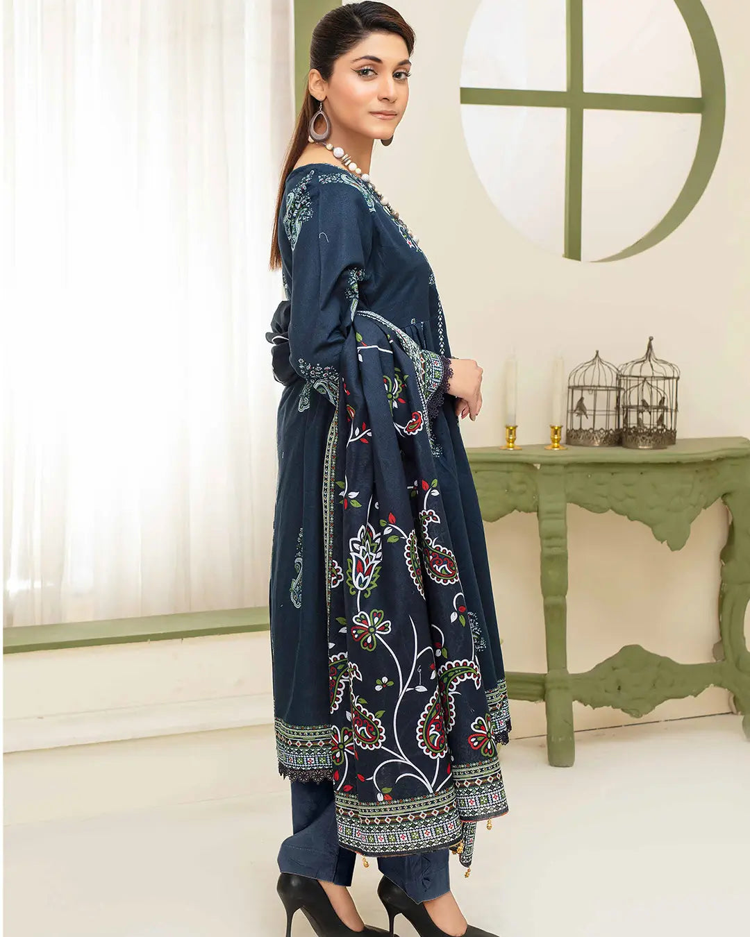 Samifa Presents Dua by Fiza Noor Branded 3 Pc Unstitched Printed Khaddar – Dusk Navy Blue