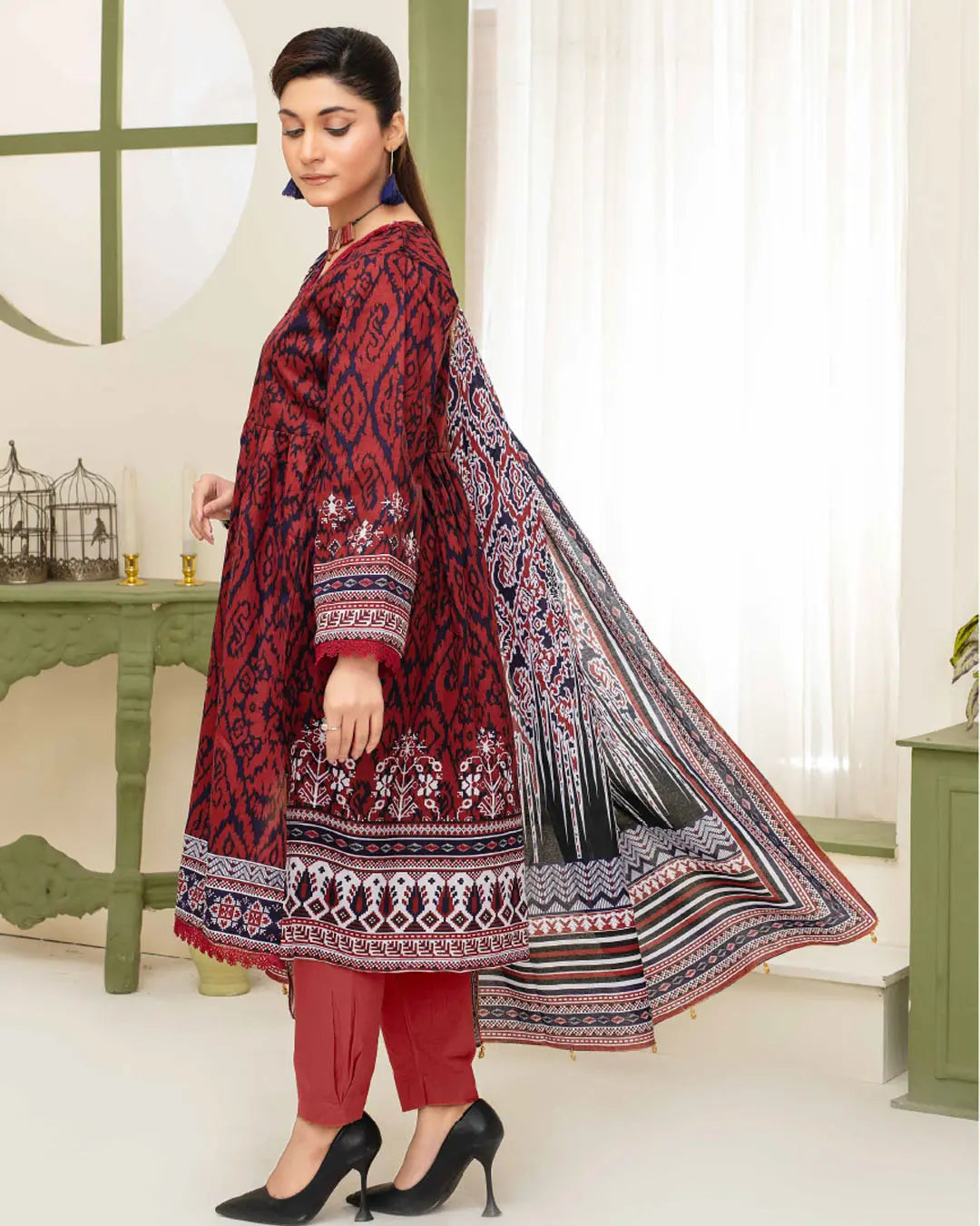 Samifa Presents Dua by Fiza Noor Branded 3 Pc Unstitched Printed Khaddar – Deep Maroon Red