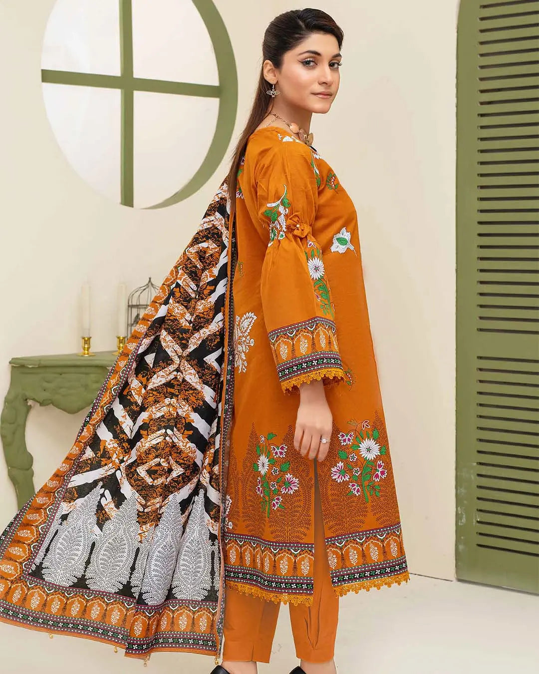 Samifa Presents Dua by Fiza Noor Branded 3 Pc Unstitched Printed Khaddar – Burnt Amber Orange