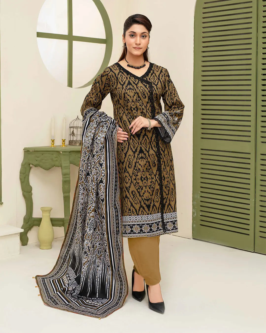 Samifa Presents Dua by Fiza Noor Branded 3 Pc Unstitched Printed Khaddar – Cream Camel