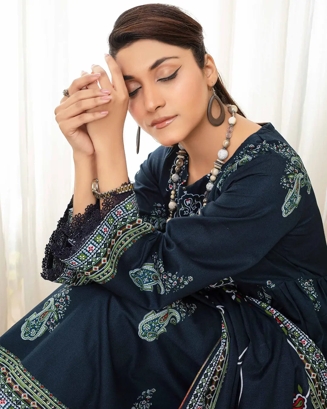 Samifa Presents Dua by Fiza Noor Branded 3 Pc Unstitched Printed Khaddar – Dusk Navy Blue