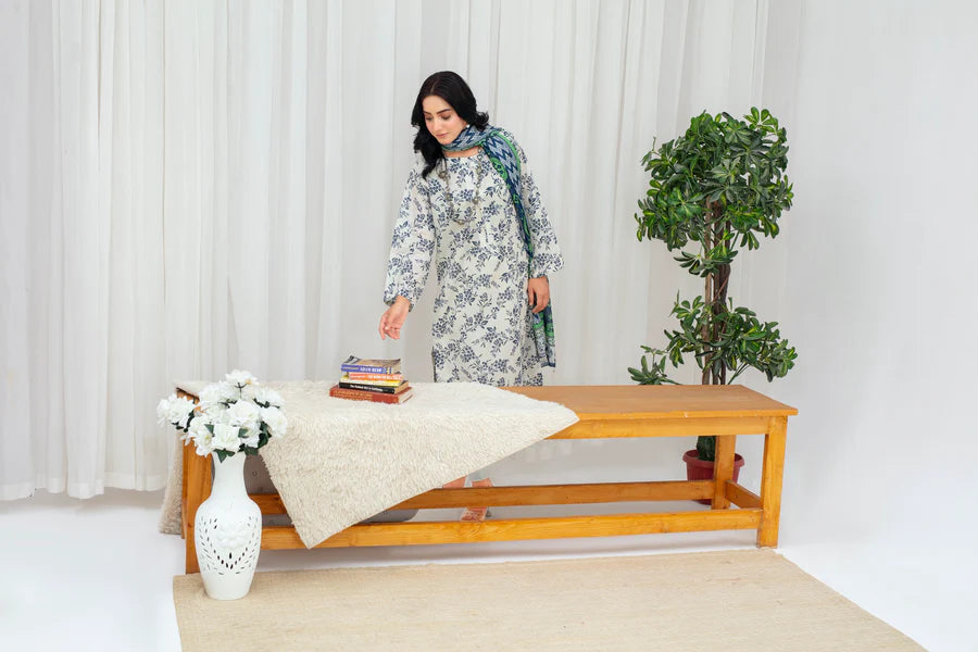 Unstiched Digital Printed Lawn 3pc Manar-FN-03 (Fiza Noor Brand)
