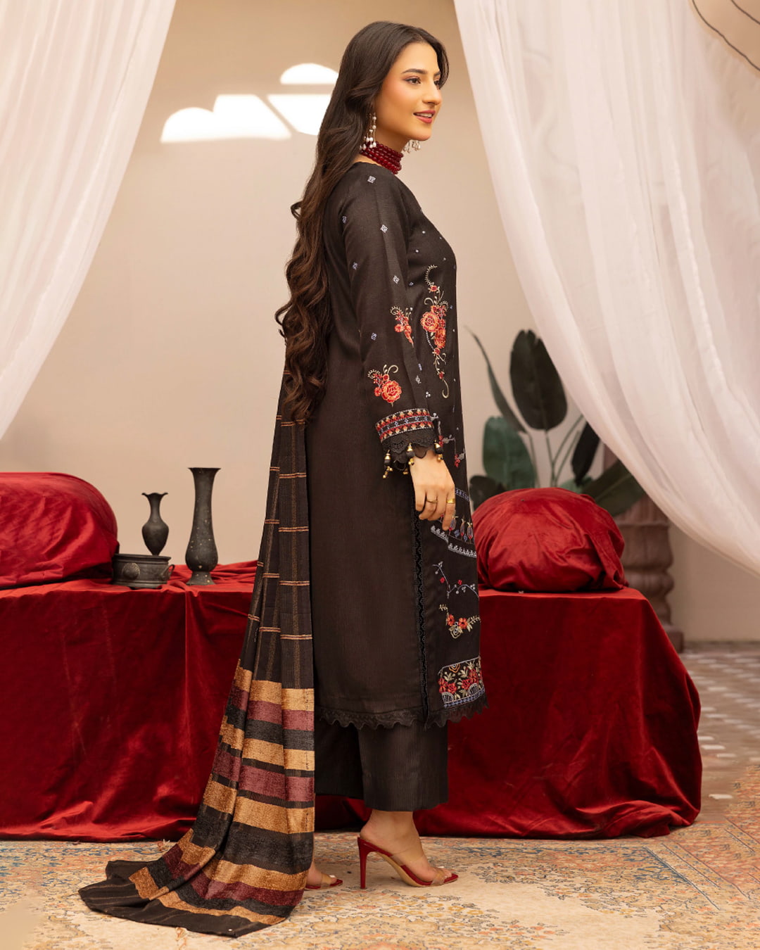 Samifa Presents Khubsurat By Nur Luxurious Embroidered Leather Winter 3Pc Unstitched Suit with Wool Border Shawl – Charcoal