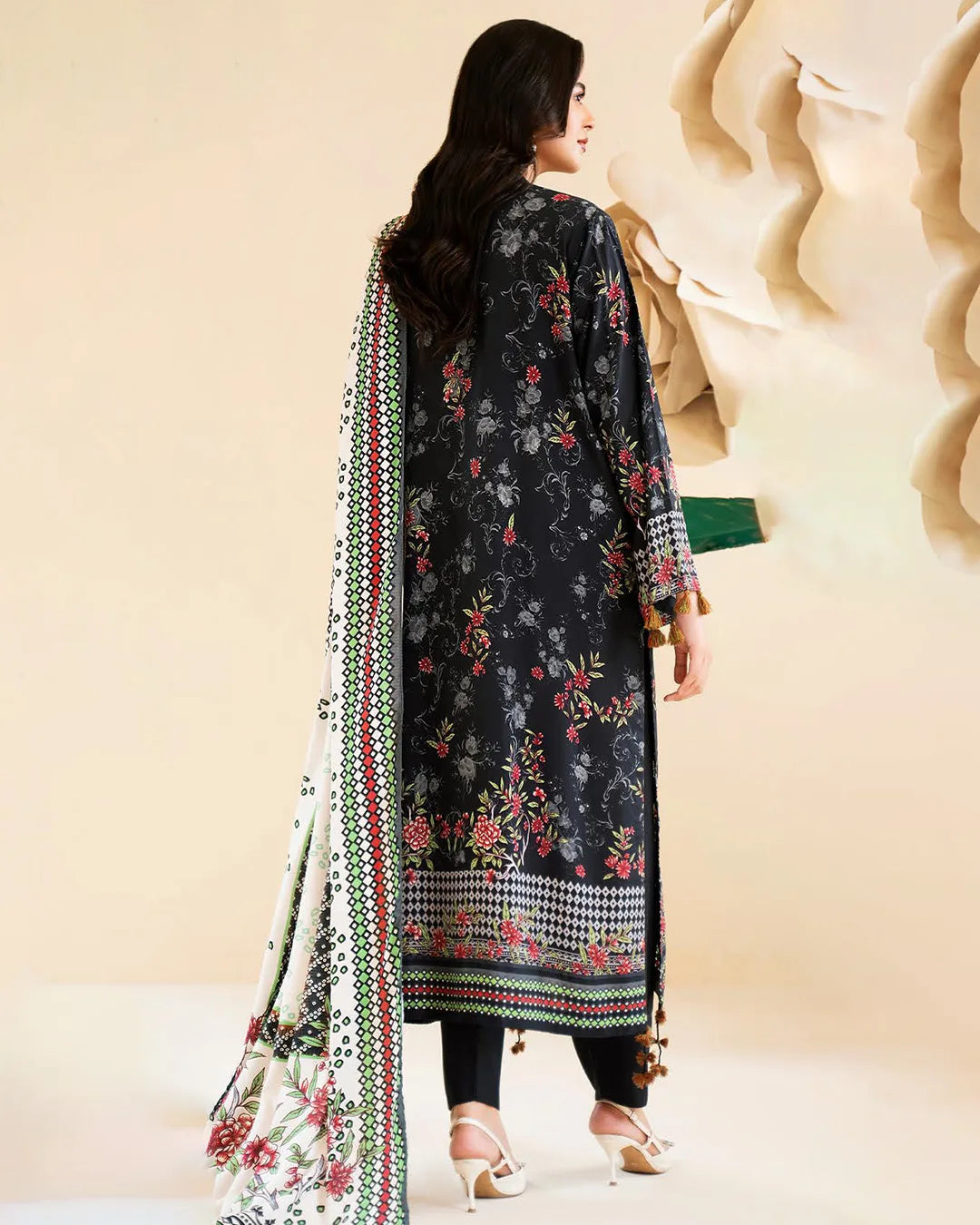 Reeba by Gull Jee Original – Samifa Winter Collection 2025 Jet Black Luxurious Linen