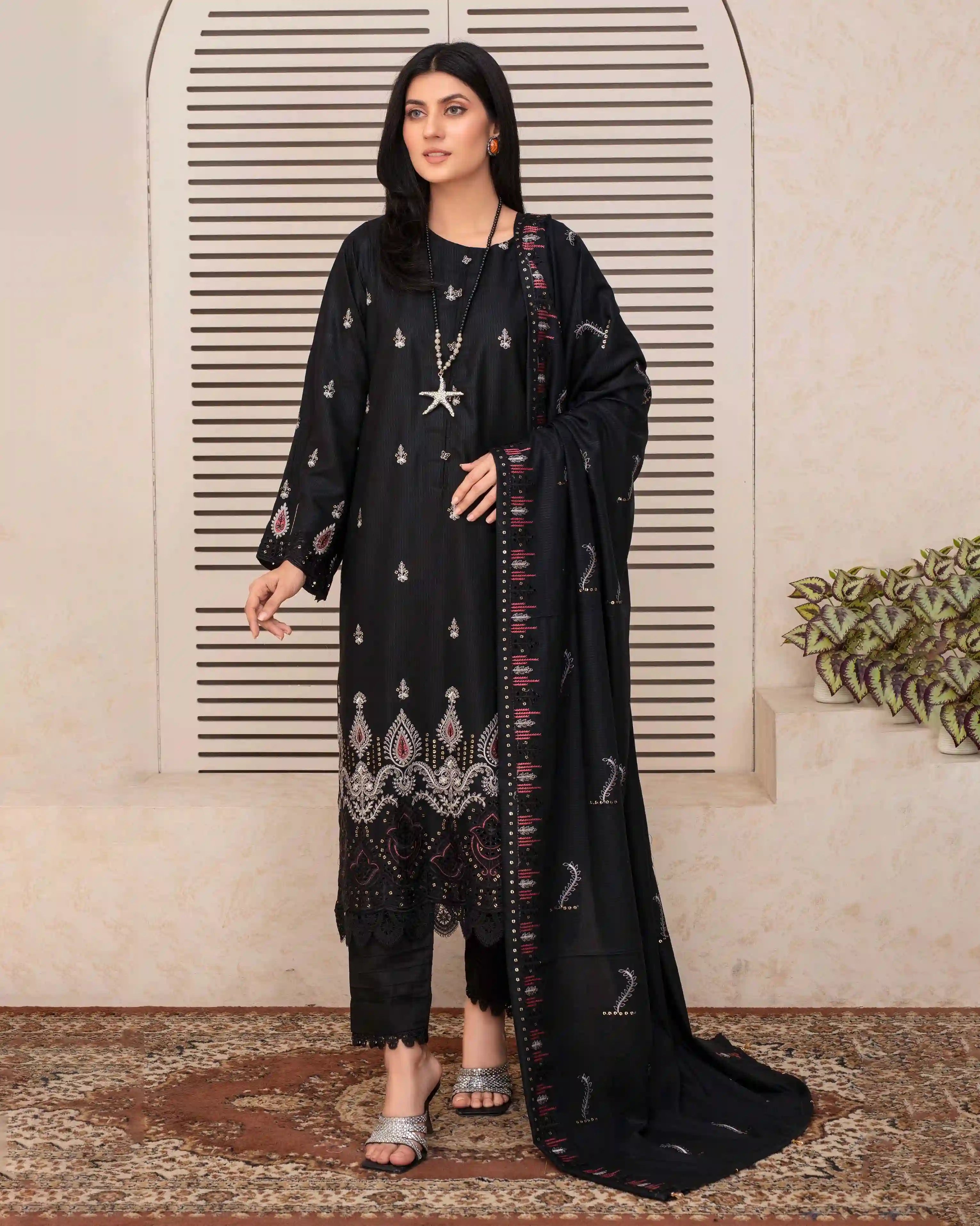 Samifa Presents Fiza Noor Unstitched Nikhar Winter Collection 3 Pc Embroidered Festival Linen – Dark Charcoal