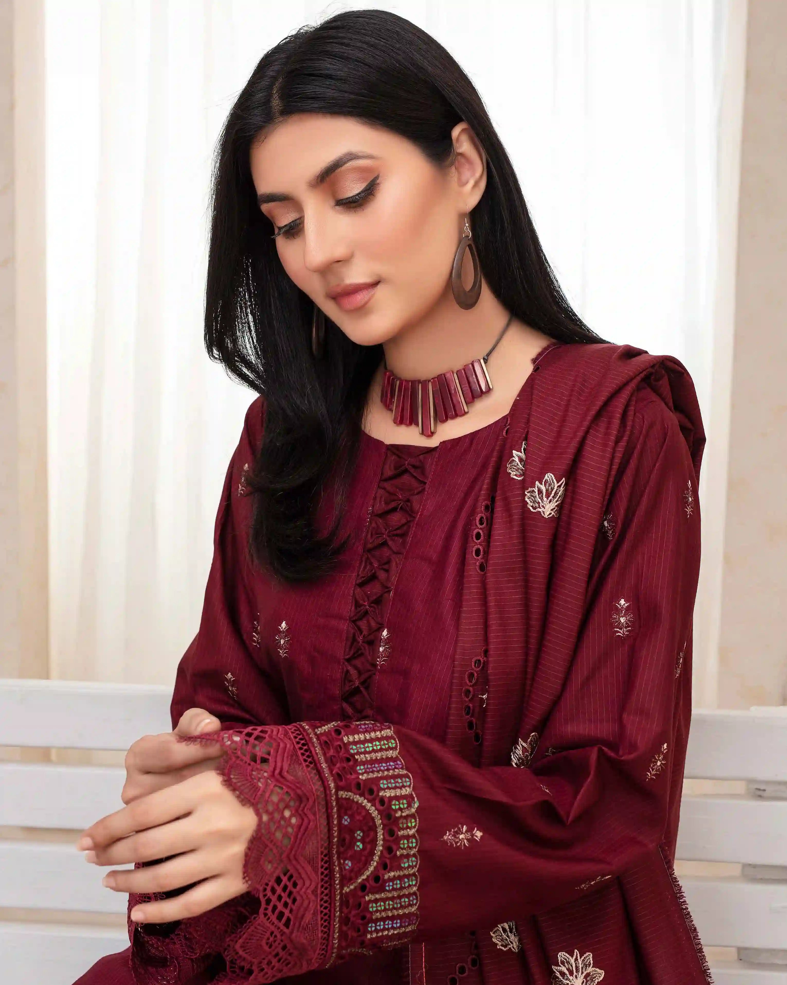 Samifa Presents Fiza Noor Unstitched Nikhar Winter Collection 3 Pc Embroidered Festival Linen – Dark Ruby Red