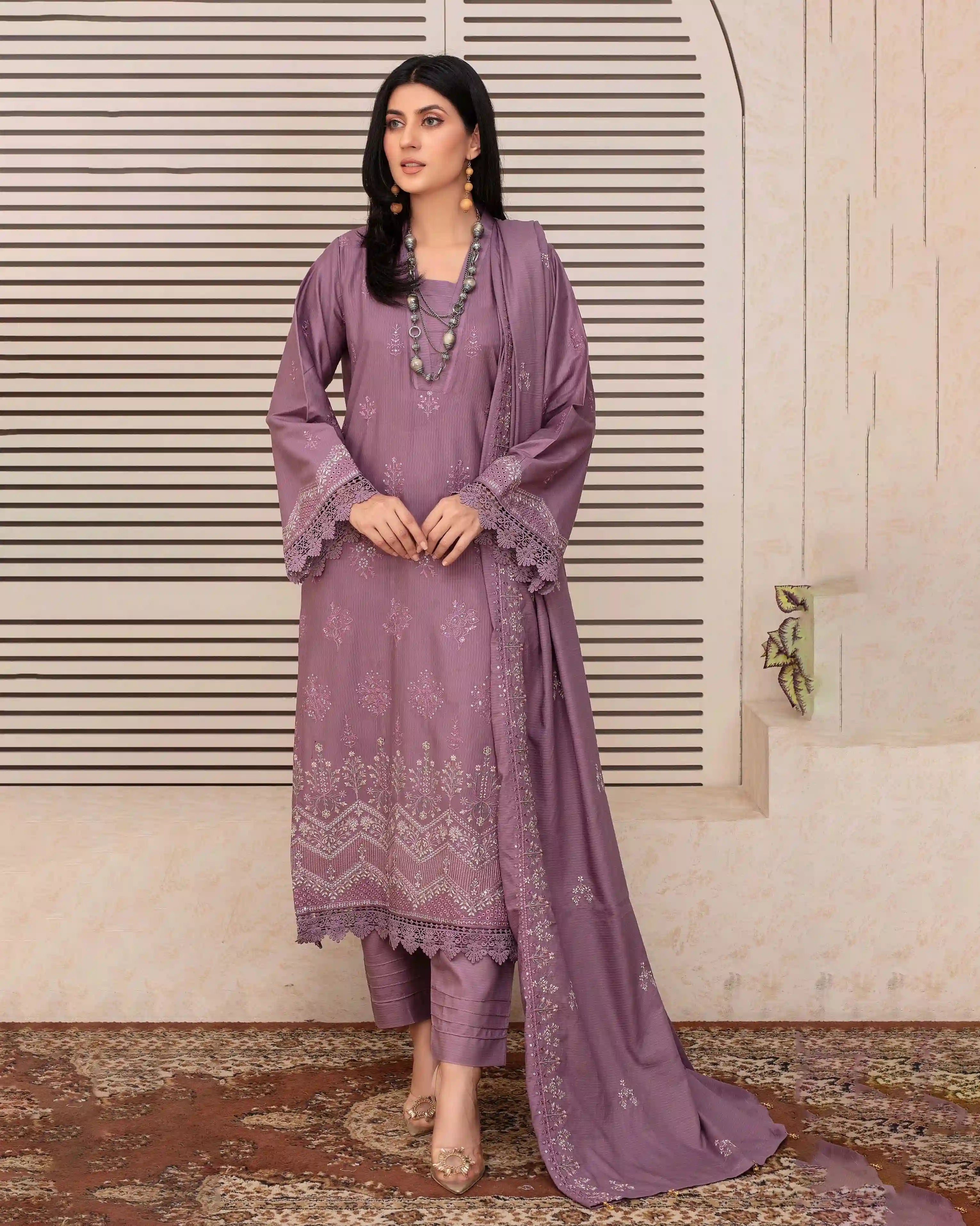 Samifa Presents Fiza Noor Unstitched Nikhar Winter Collection 3 Pc Embroidered Festival Linen – Dusky Mauve