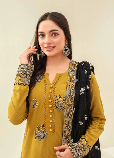 Samifa Presents Abro by Fiza Noor Unstitched Embroidered Winter Festival Branded Karandi 3 Pc Suit – Golden Mustard
