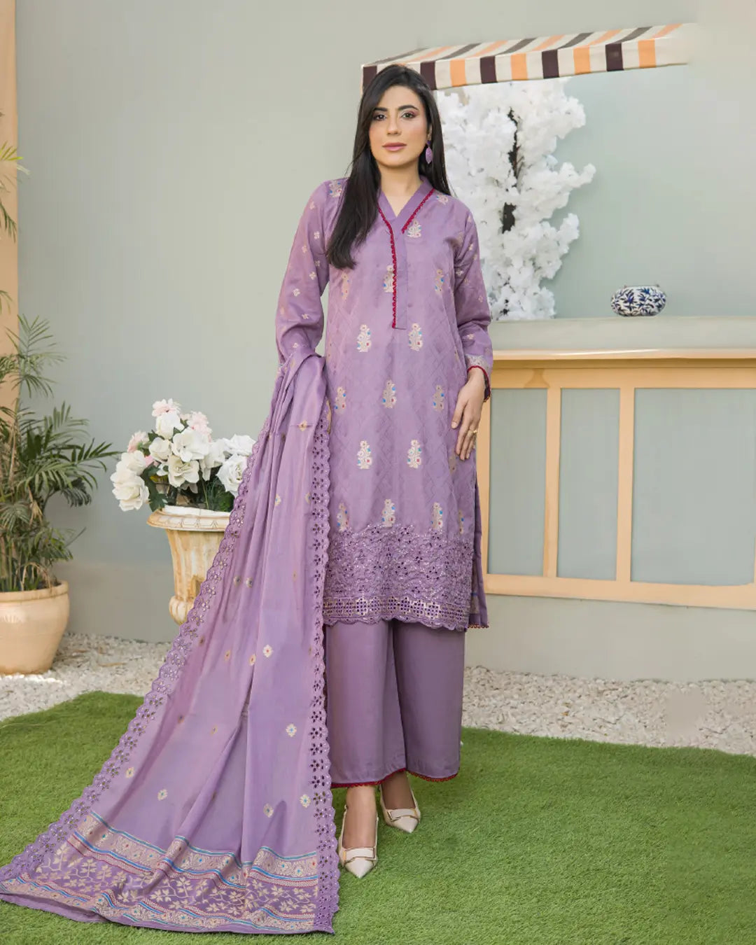 Samifa Presents Bonanza Branded Unstitched Luxury Jacquard Embroidered Collection with Cutwork Dupatta – Soft Lilac Mauve